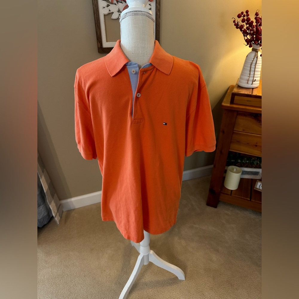 New condition Men’s Medium Tommy Hilfiger Collared Shirt